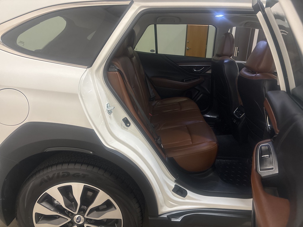 2025 Subaru Outback Touring XT photo 19