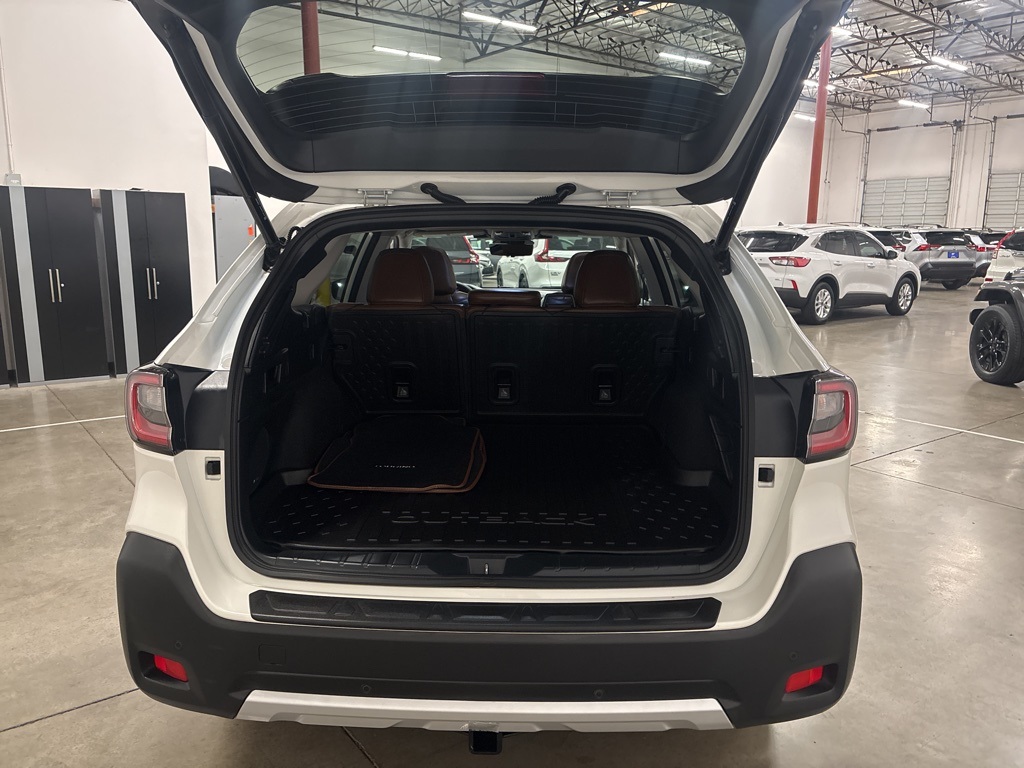 2025 Subaru Outback Touring XT photo 26
