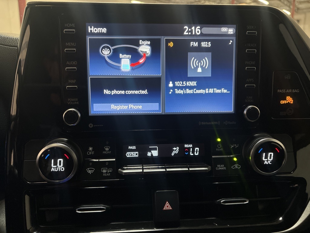 2021 Toyota Highlander Hybrid LE photo 15