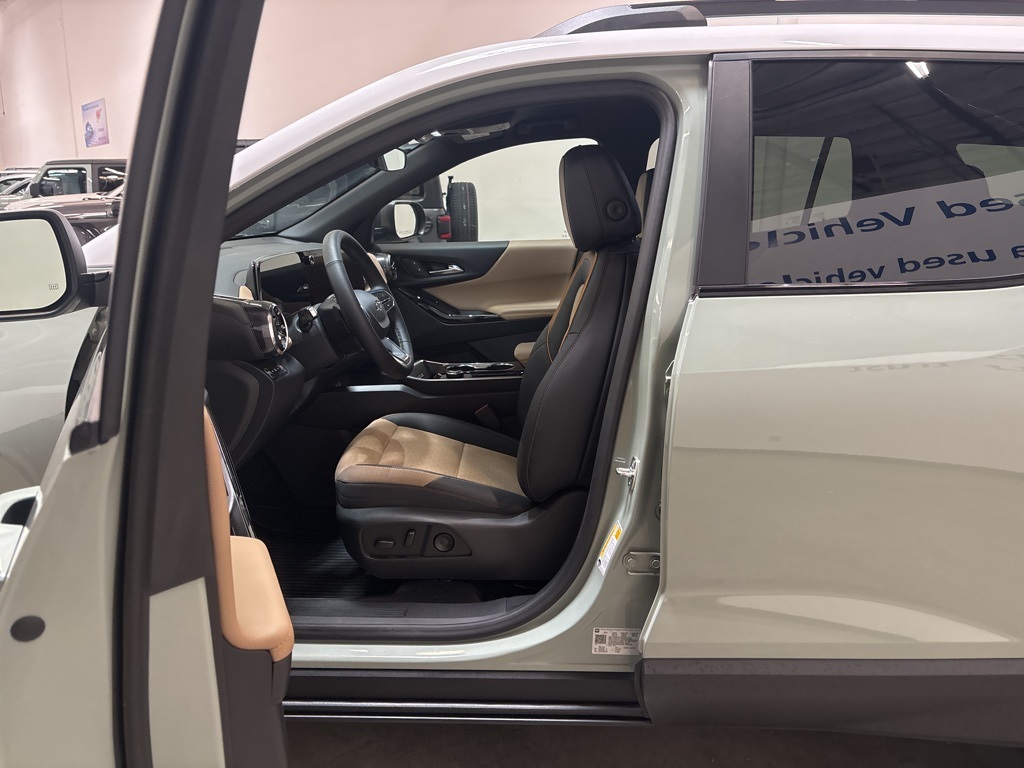 2025 Chevrolet Equinox ACTIV photo 9