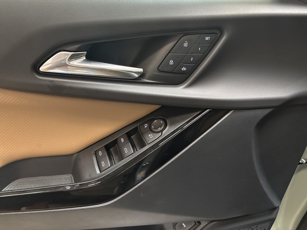 2025 Chevrolet Equinox ACTIV photo 10