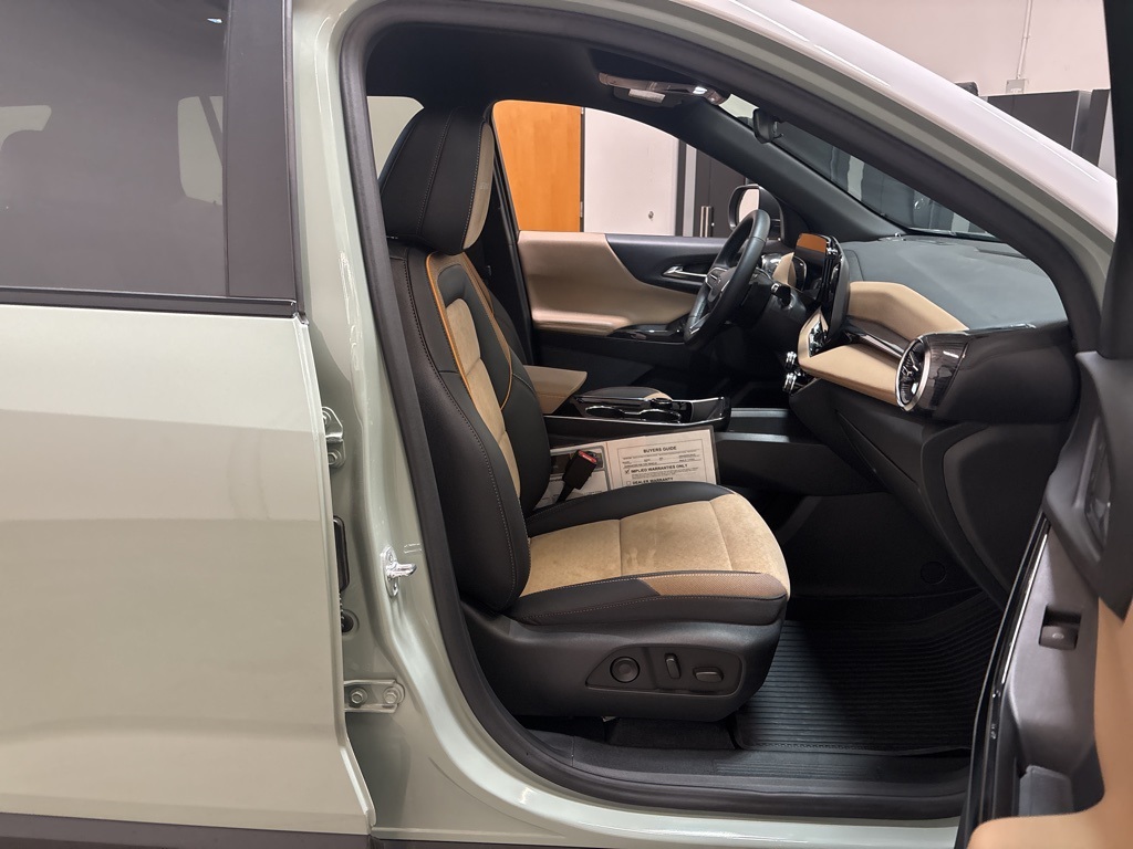 2025 Chevrolet Equinox ACTIV photo 19