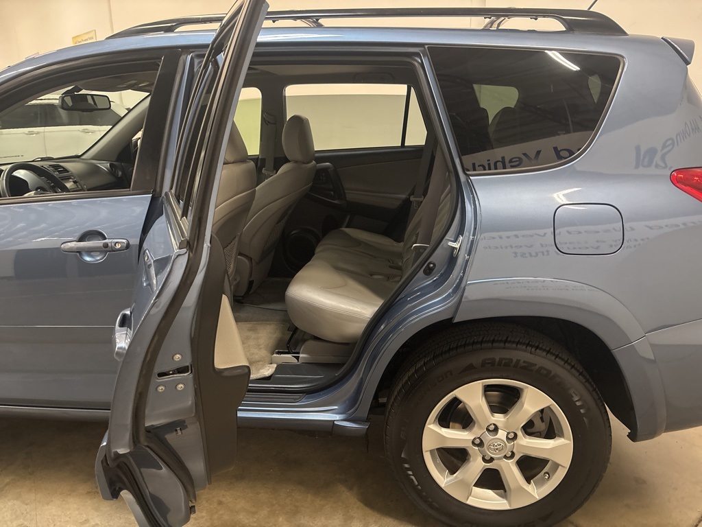 2012 Toyota RAV4 Limited photo 16