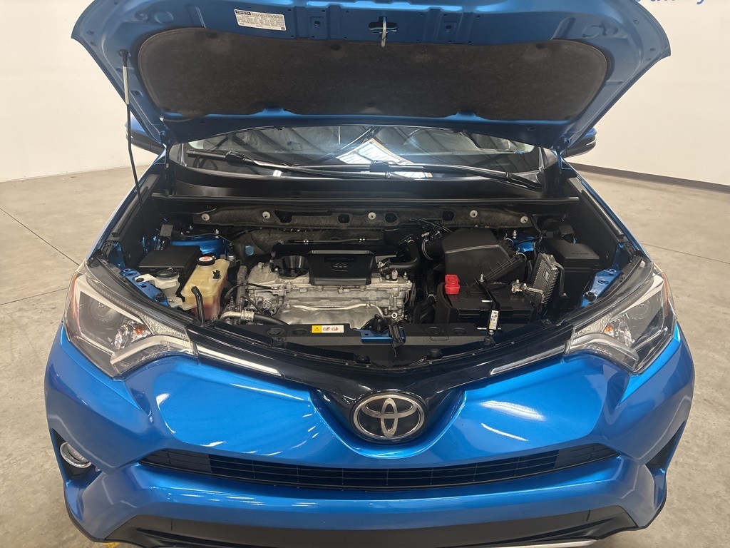 2018 Toyota RAV4 XLE photo 20