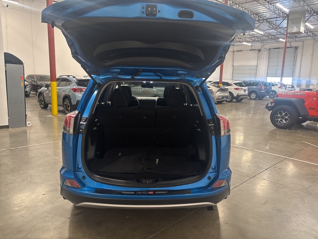 2018 Toyota RAV4 XLE photo 25