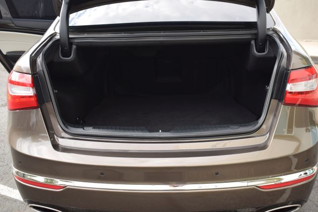 Sold 2014 Kia Cadenza Premium in Phoenix