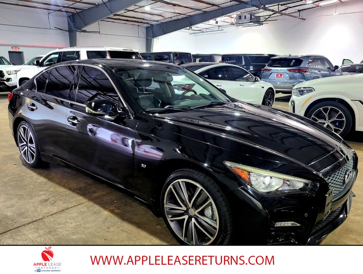 2015 INFINITI Q50 Sport