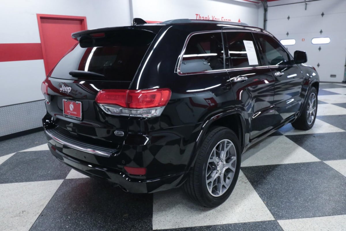 2021 Jeep Grand Cherokee Overland photo 7