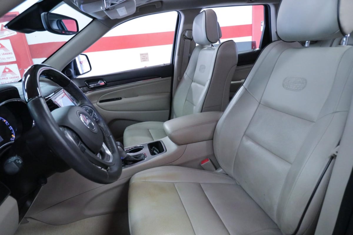2021 Jeep Grand Cherokee Overland photo 11