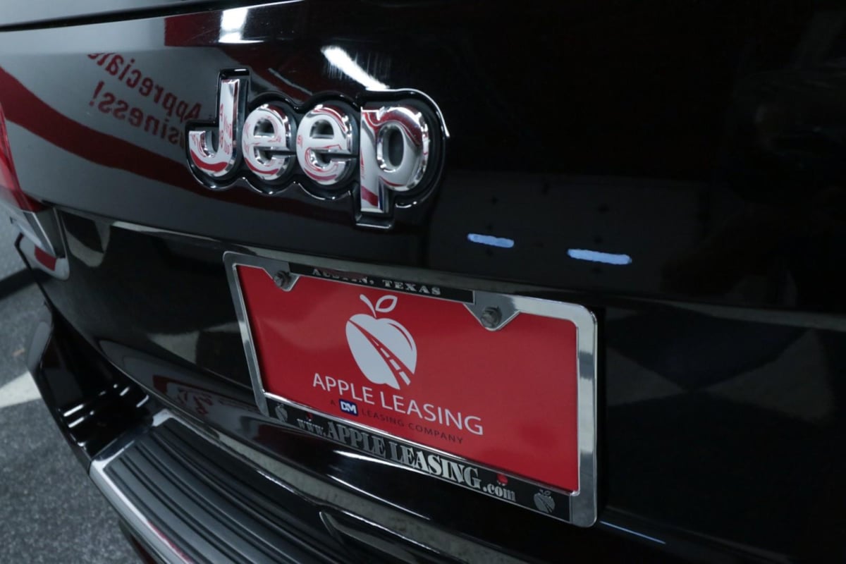 2021 Jeep Grand Cherokee Overland photo 25
