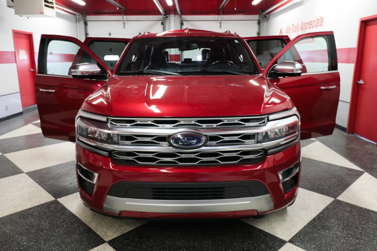 2022 Ford Expedition Platinum photo 28
