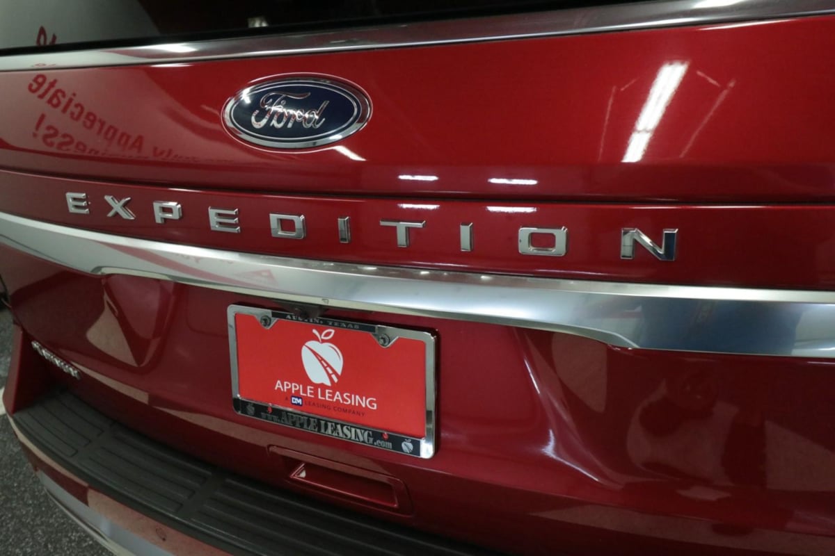 2022 Ford Expedition Platinum photo 32