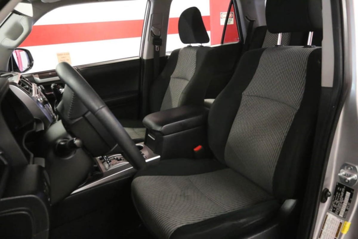 2019 Toyota 4Runner SR5 photo 10
