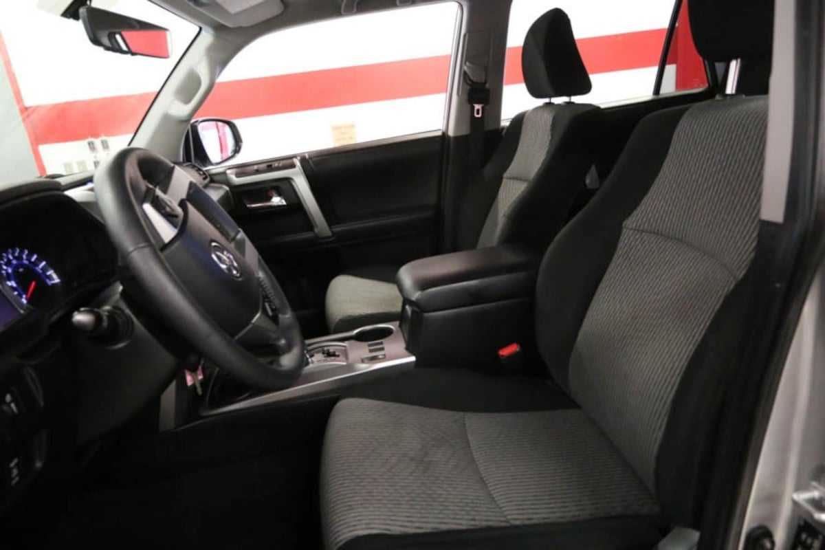 2019 Toyota 4Runner SR5 photo 11