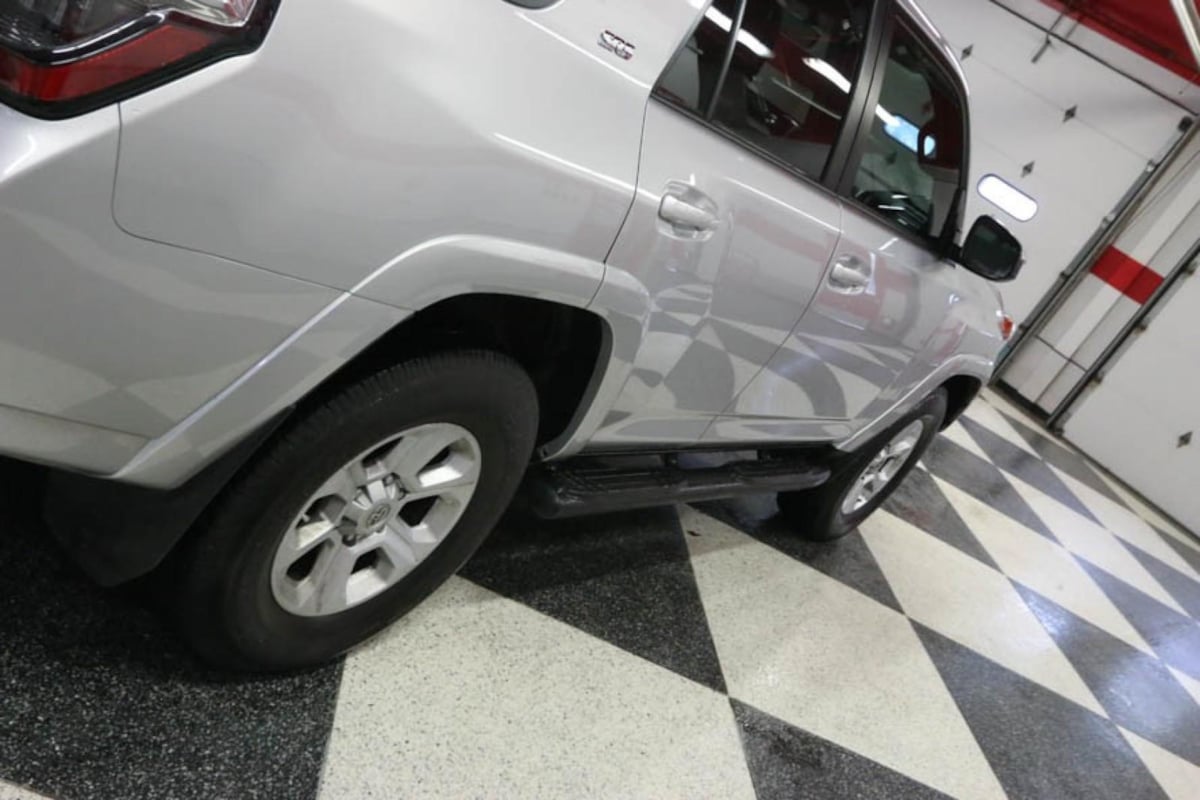 2019 Toyota 4Runner SR5 photo 22