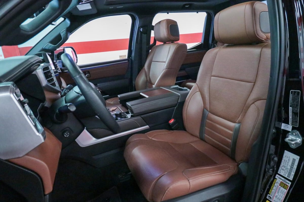 2023 Toyota Tundra 1794 Edition CrewMax photo 9