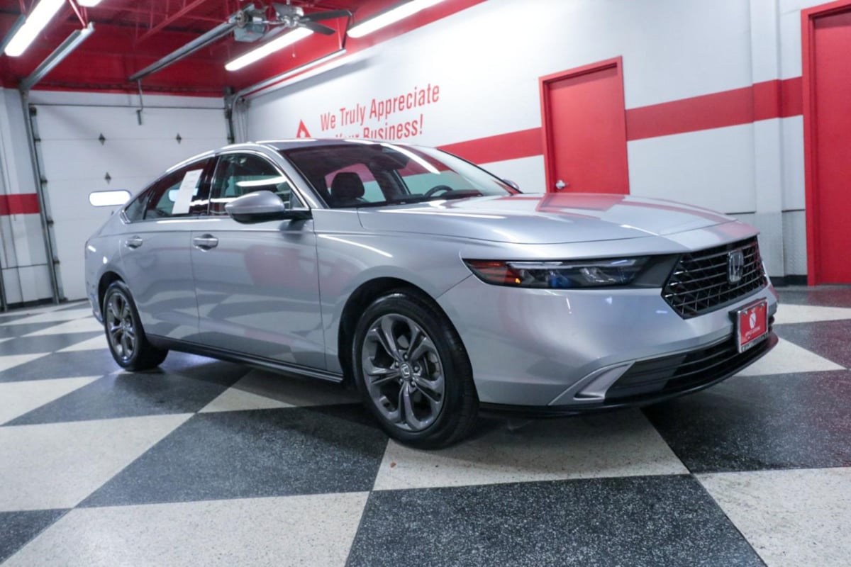 2023 Honda Accord EX photo 2