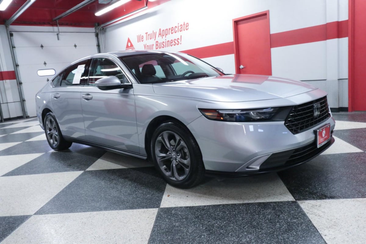 2023 Honda Accord EX photo 27