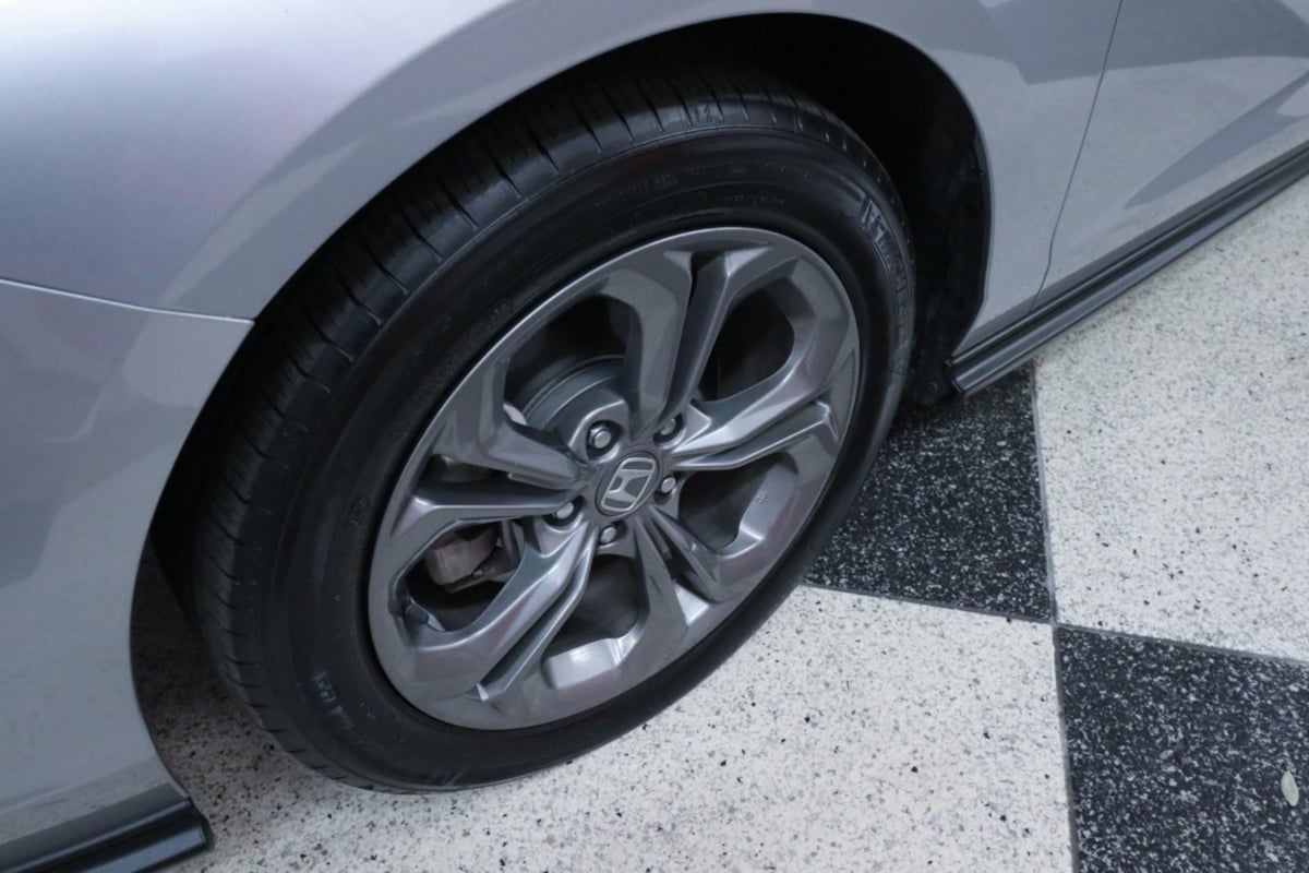 2023 Honda Accord EX photo 31