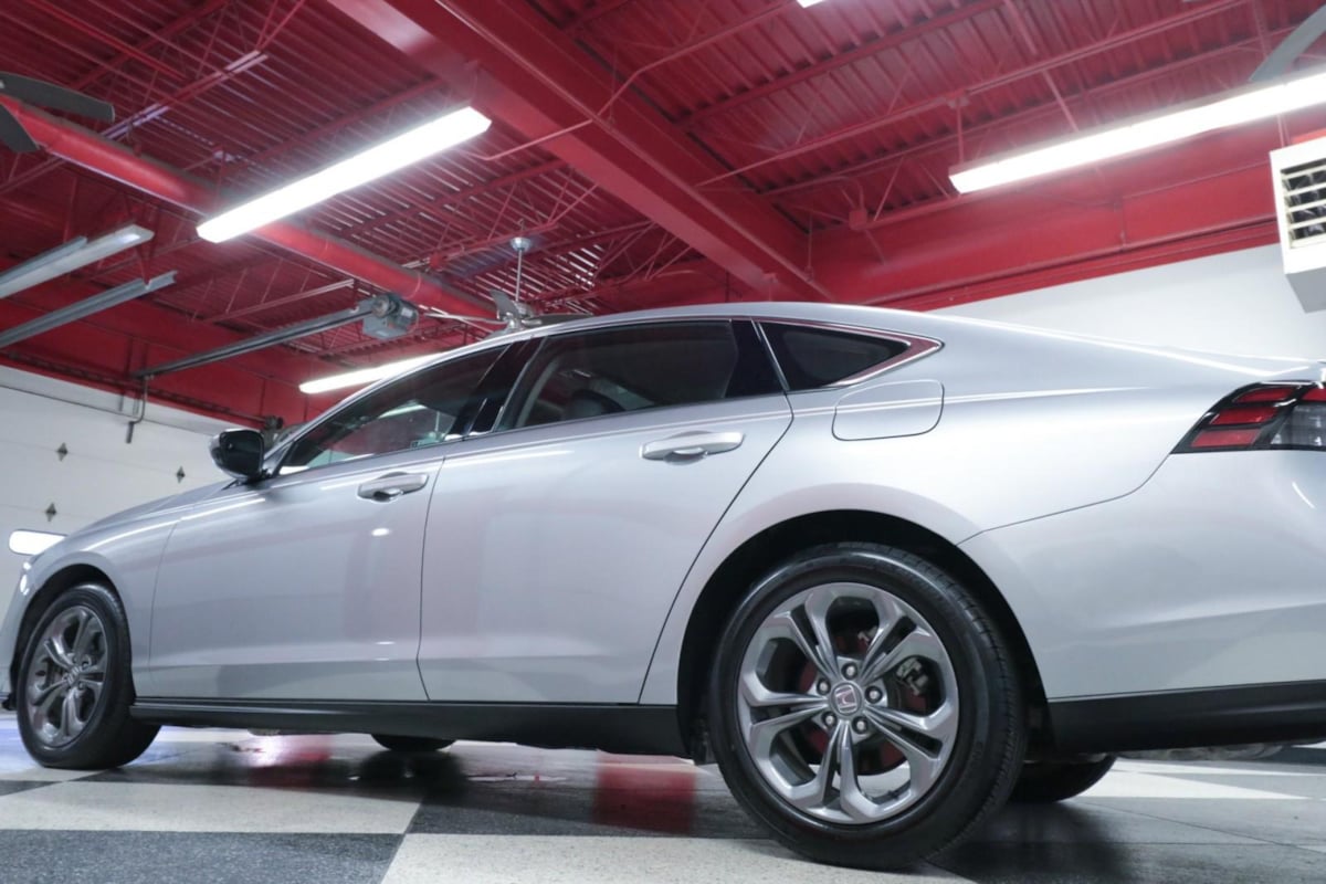 2023 Honda Accord EX photo 32