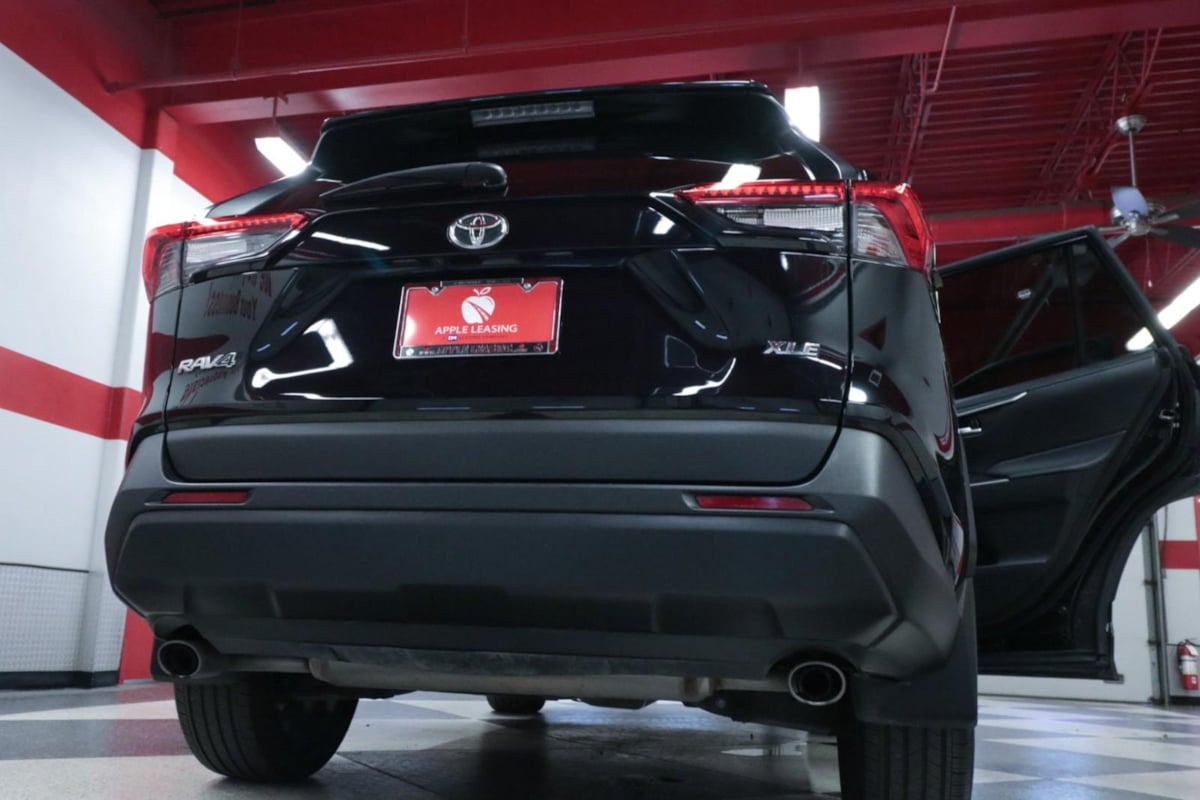 2022 Toyota RAV4 XLE Premium photo 26