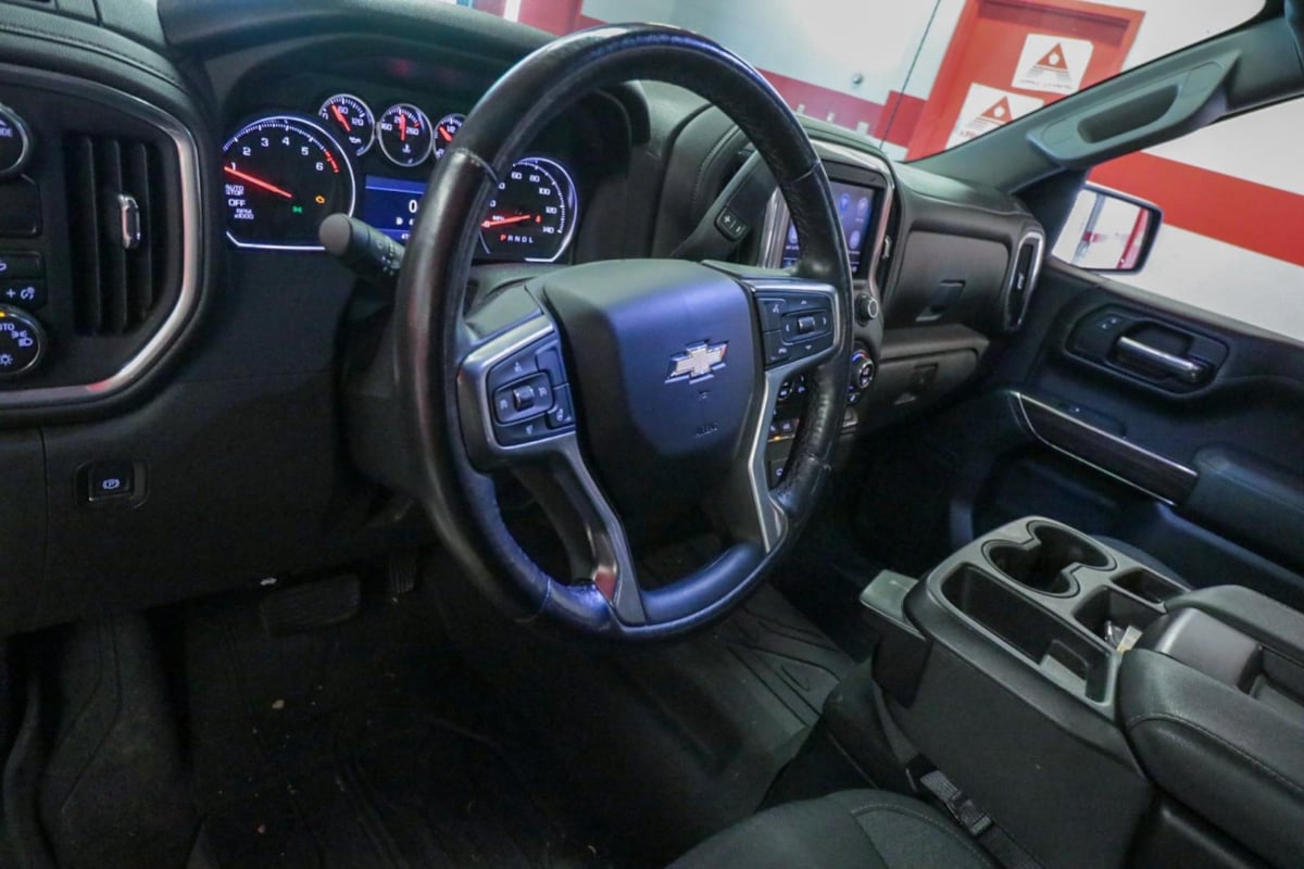2022 Chevrolet Silverado 1500 LT photo 12