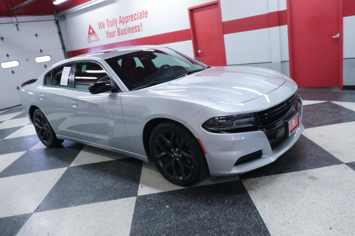 2021 Dodge Charger SXT photo 3