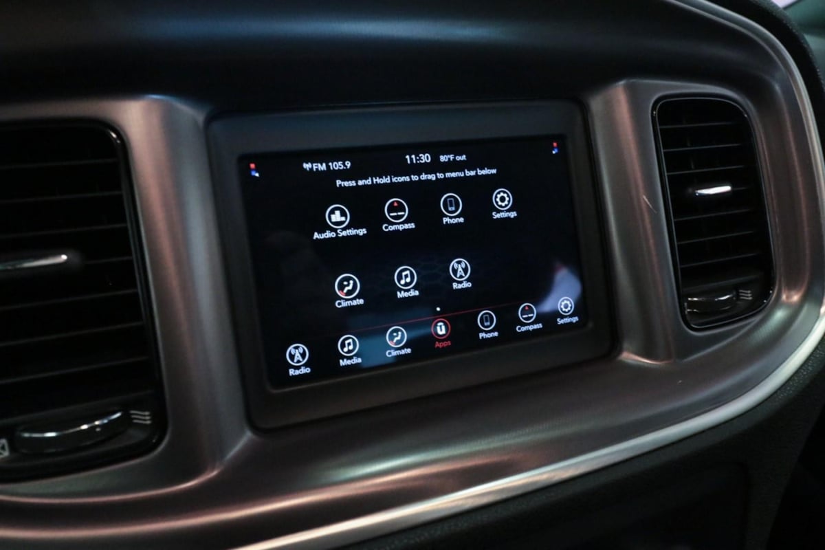 2021 Dodge Charger SXT photo 16