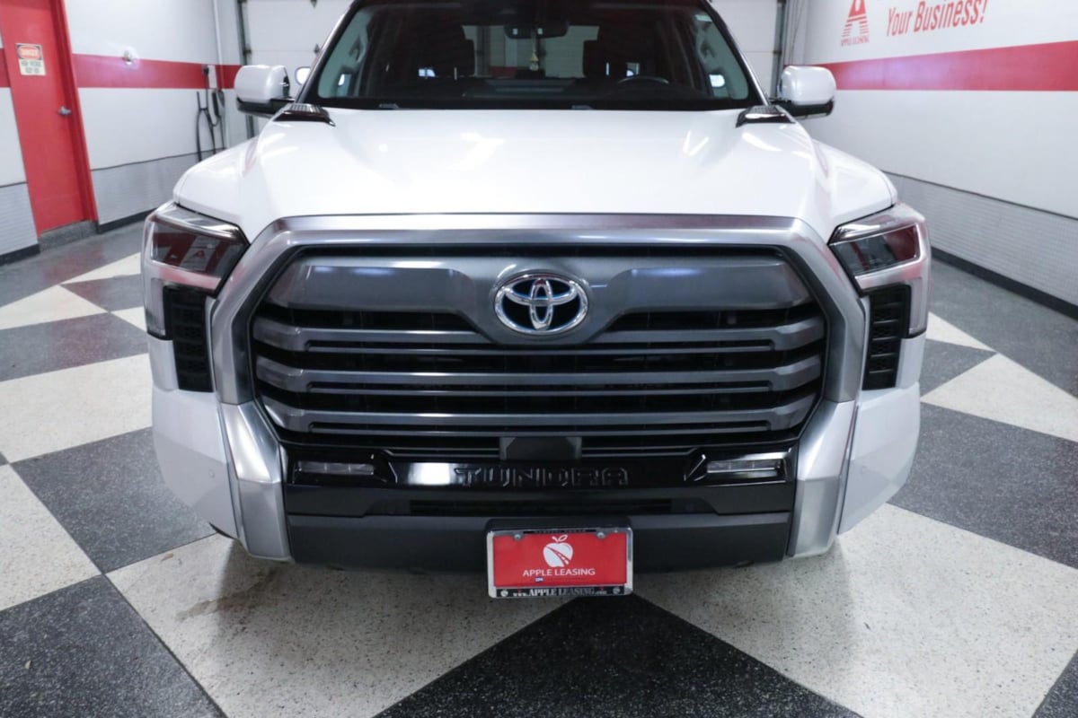 2022 Toyota Tundra Limited CrewMax photo 4
