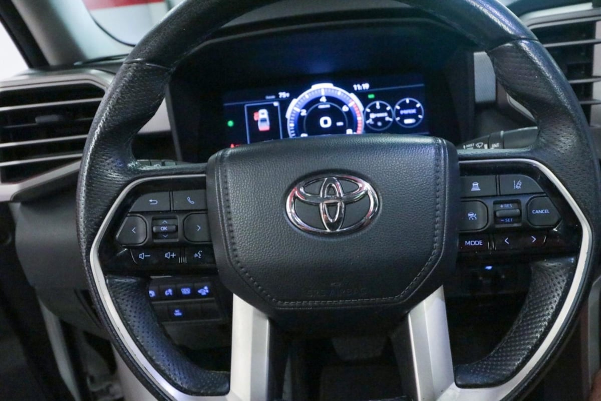 2022 Toyota Tundra Limited CrewMax photo 14