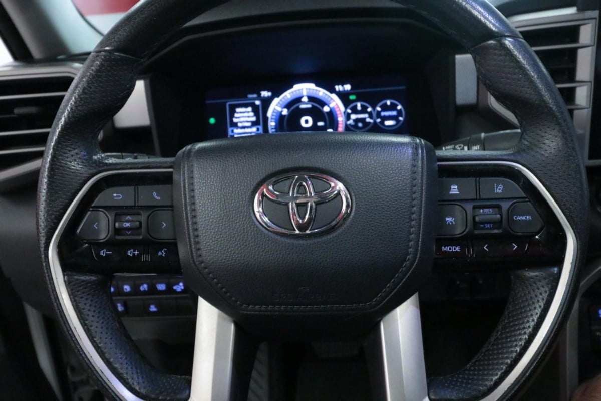2022 Toyota Tundra Limited CrewMax photo 15