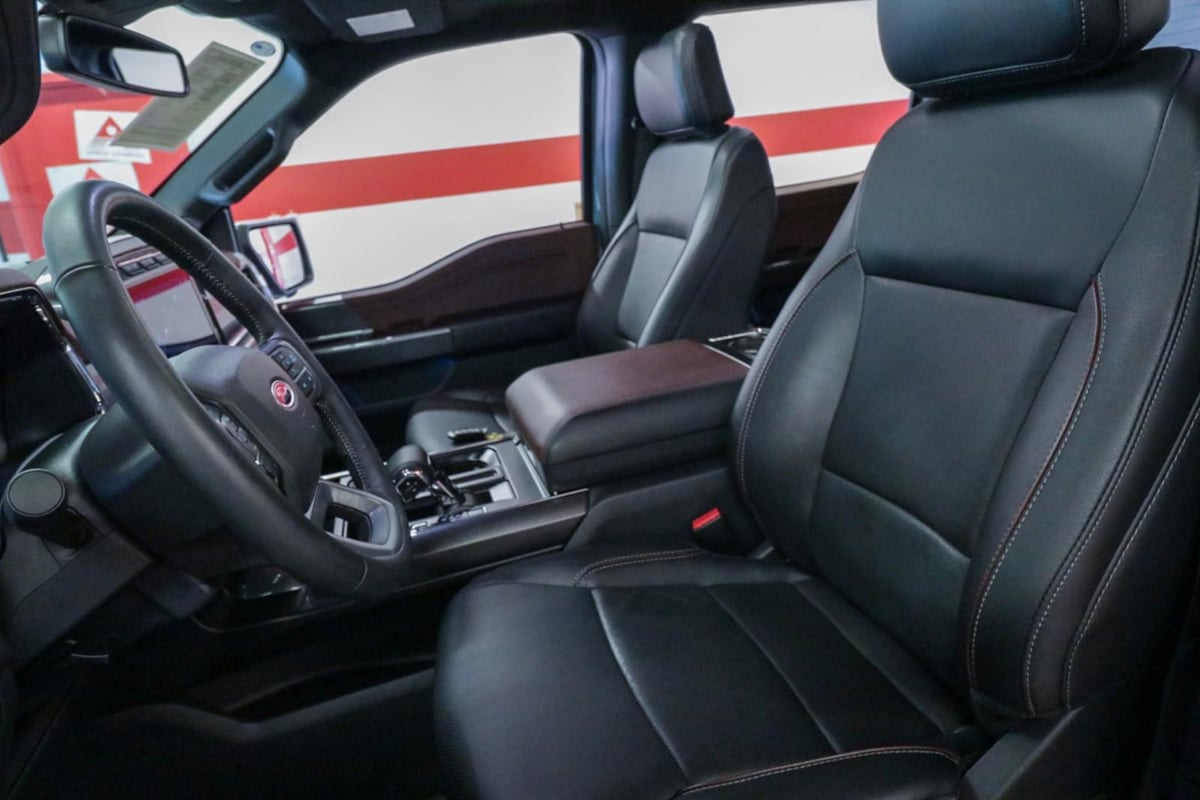 2023 Ford F-150 Lariat photo 12