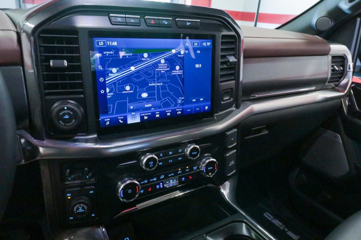 2023 Ford F-150 Lariat photo 18