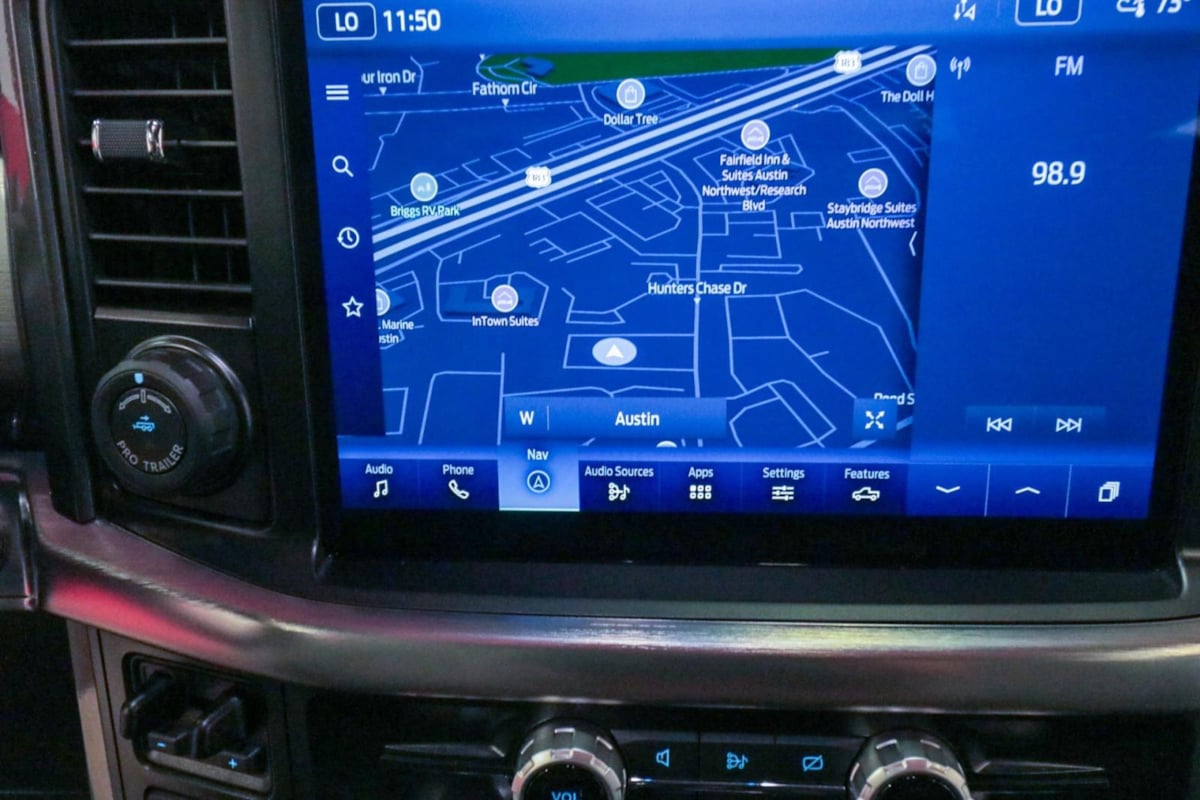 2023 Ford F-150 Lariat photo 24