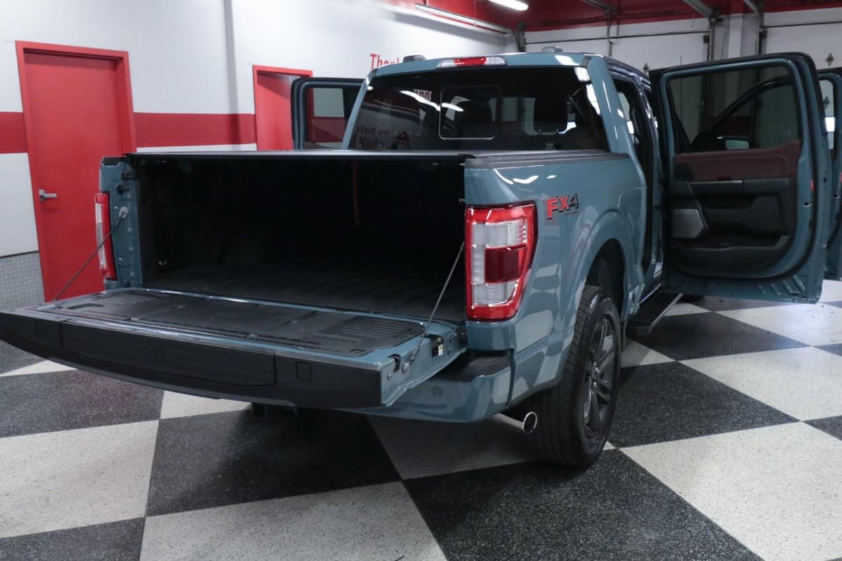 2023 Ford F-150 Lariat photo 28