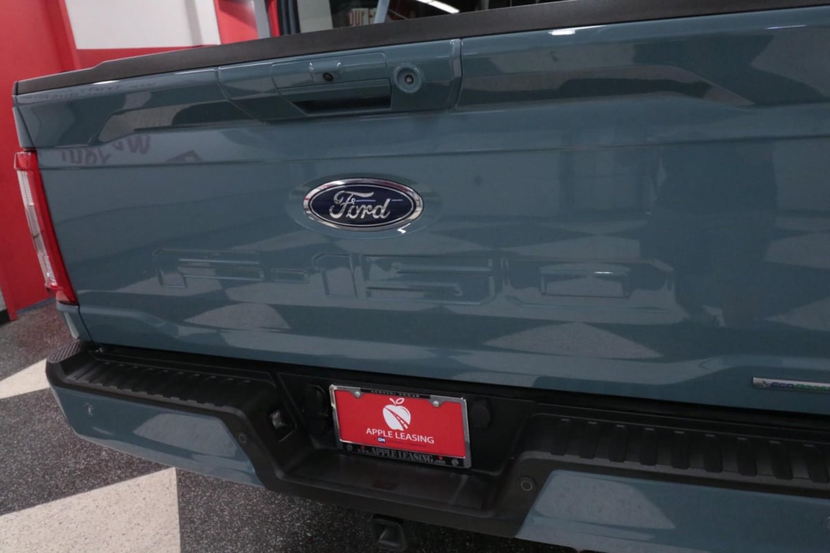 2023 Ford F-150 Lariat photo 30