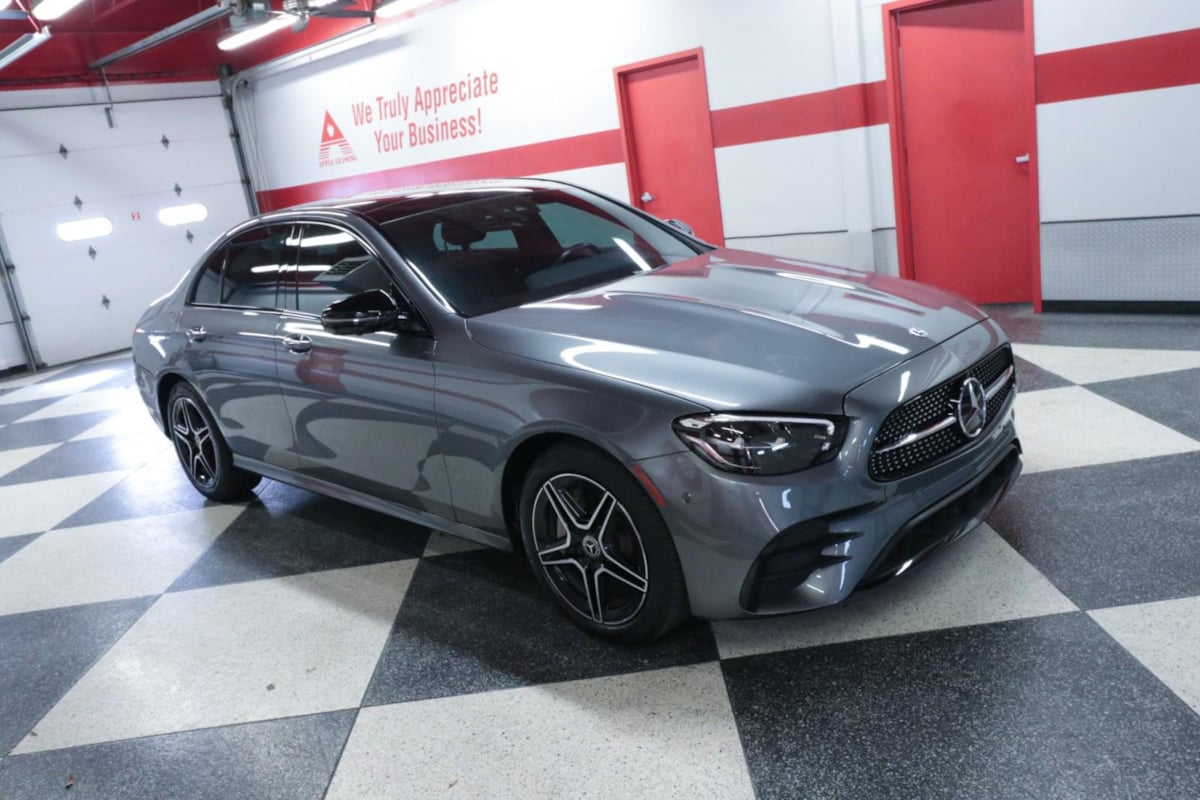 2023 Mercedes Benz E 450 4MATIC Sedan photo 2