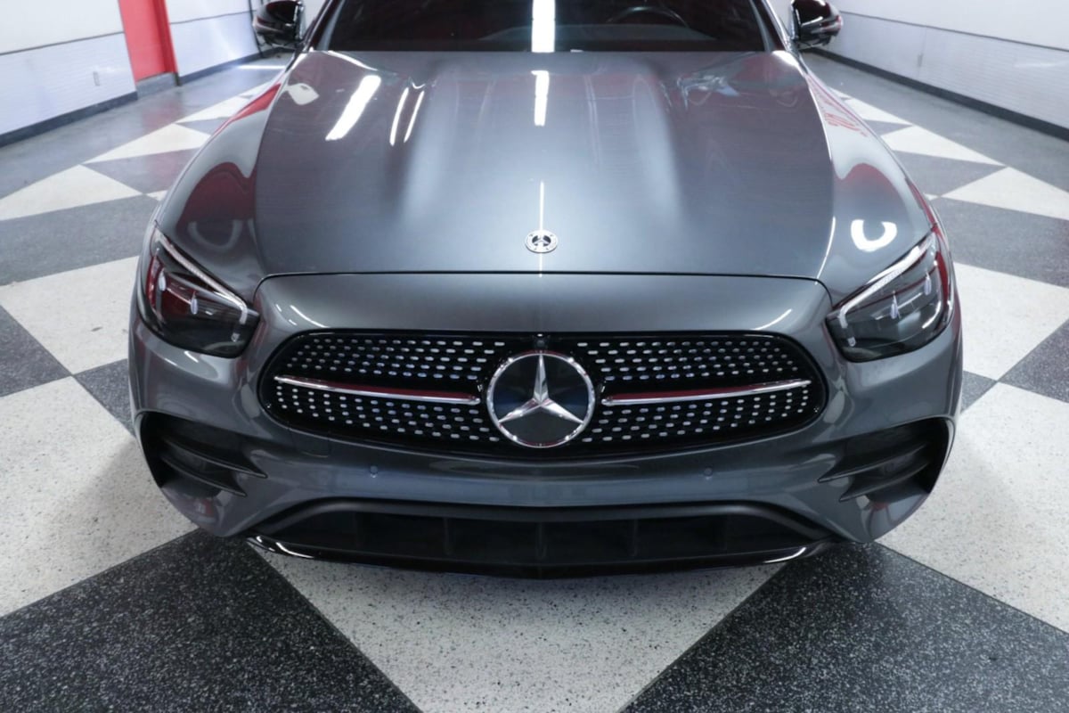 2023 Mercedes Benz E 450 4MATIC Sedan photo 3