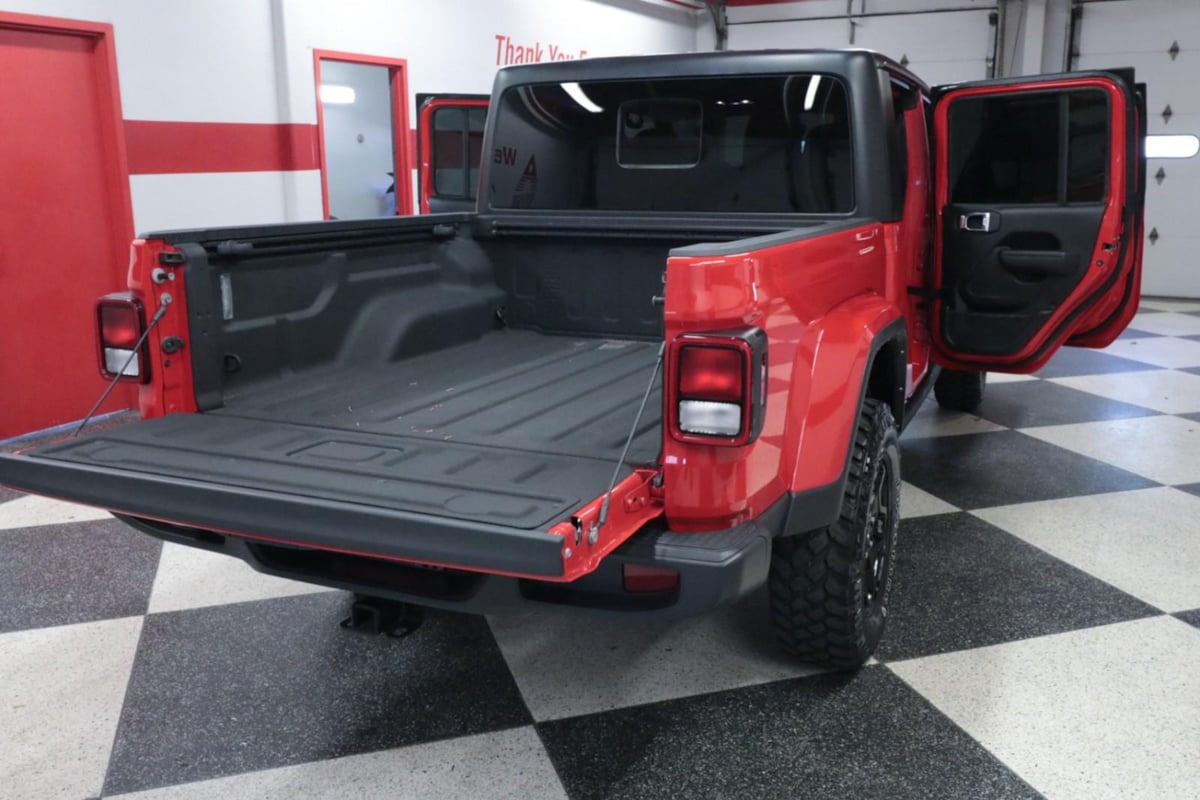 2022 Jeep Gladiator Willys photo 22