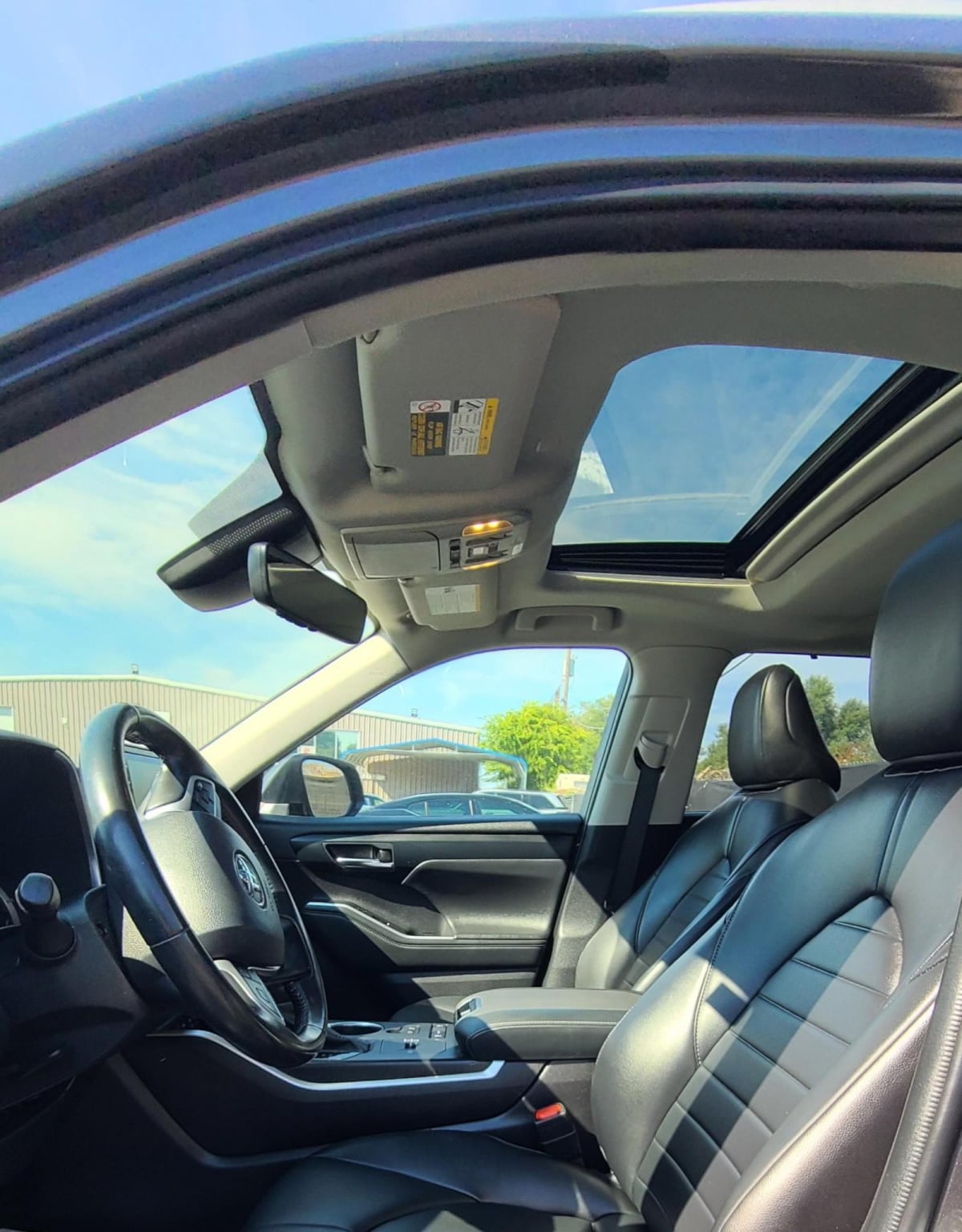 2022 Toyota Highlander XLE photo 10
