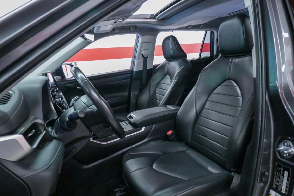 2022 Toyota Highlander XLE photo 13