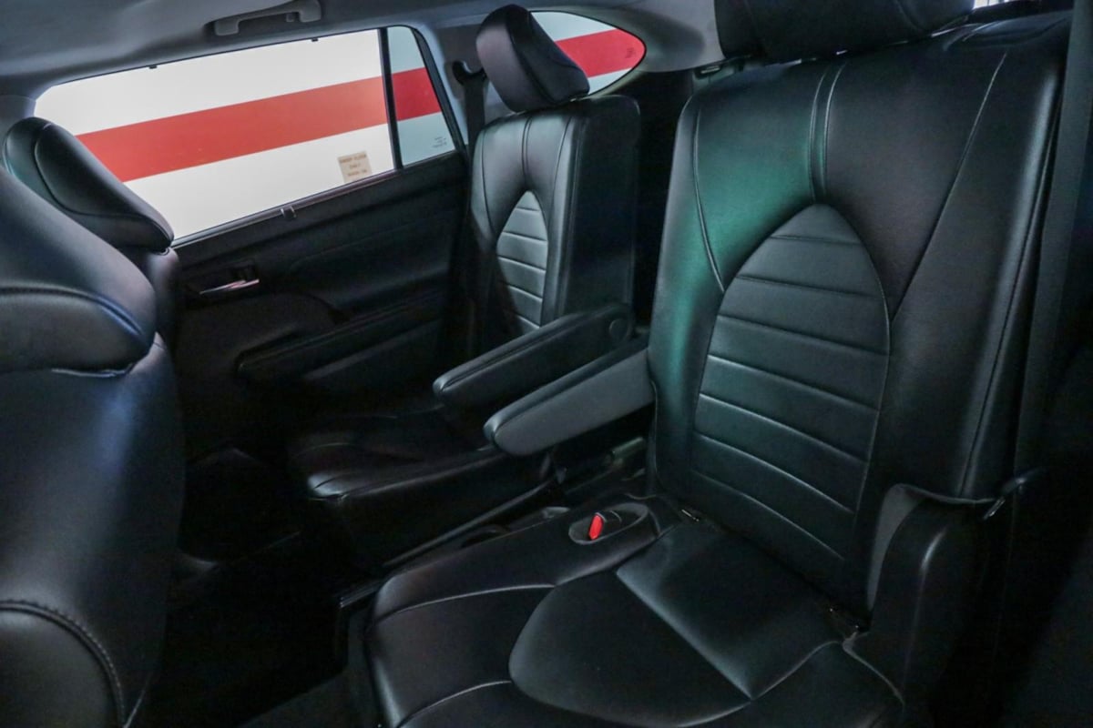 2022 Toyota Highlander XLE photo 16