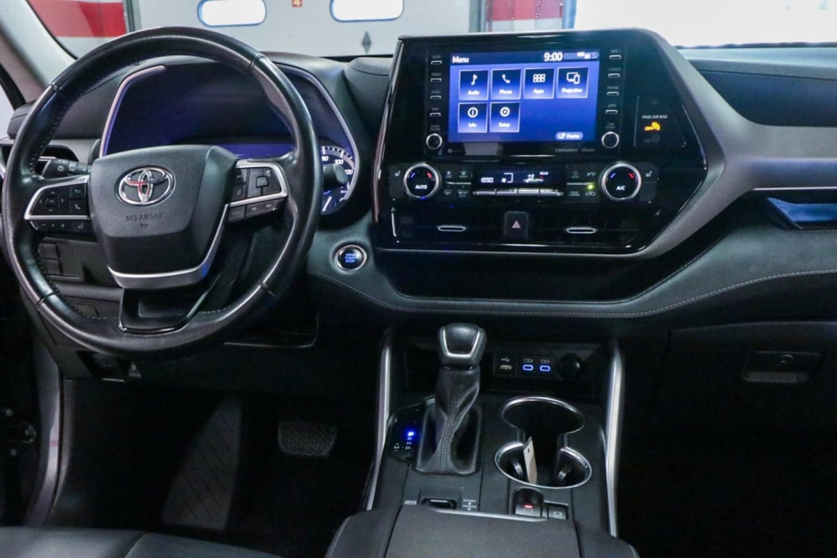 2022 Toyota Highlander XLE photo 23