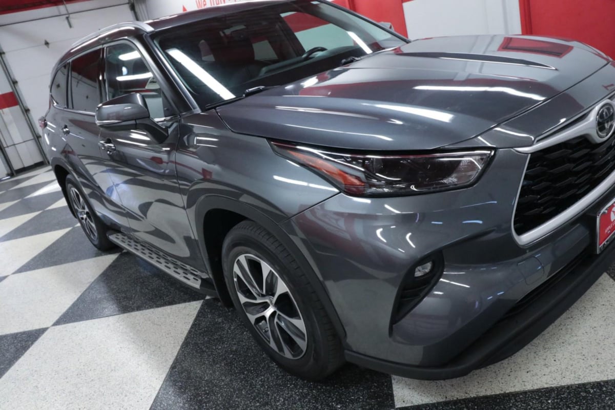 2022 Toyota Highlander XLE photo 32