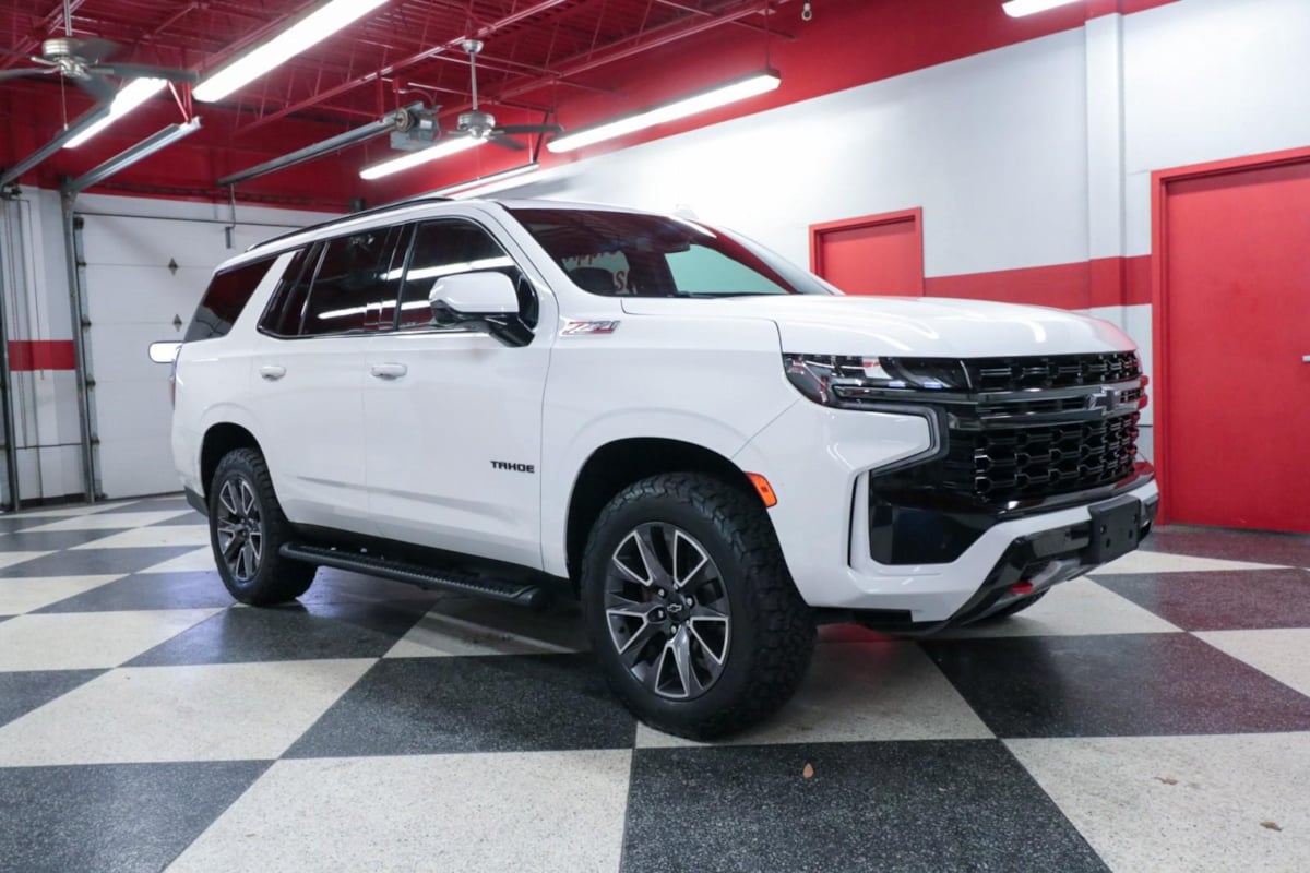 2021 Chevrolet Tahoe Z71 photo 2