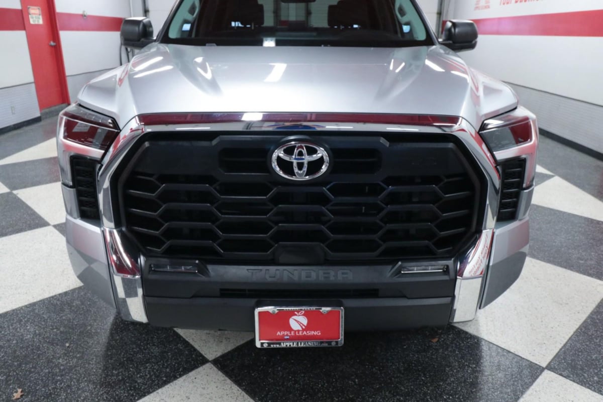2022 Toyota Tundra SR5 CrewMax photo 4