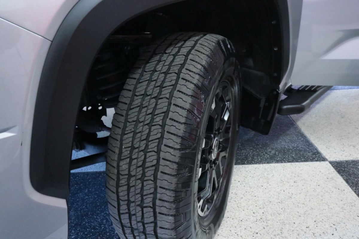 2022 Toyota Tundra SR5 CrewMax photo 9