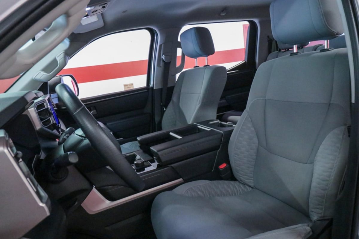 2022 Toyota Tundra SR5 CrewMax photo 10