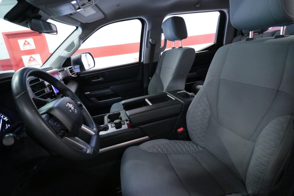 2022 Toyota Tundra SR5 CrewMax photo 11