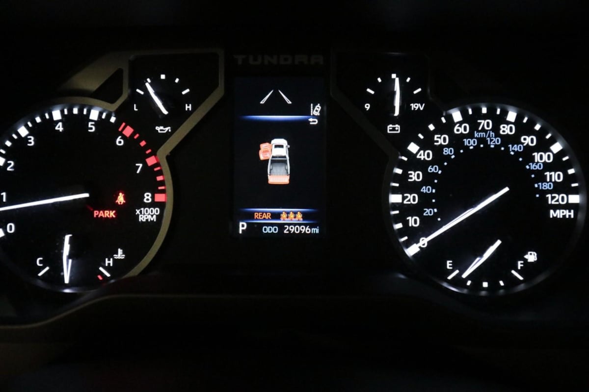 2022 Toyota Tundra SR5 CrewMax photo 15